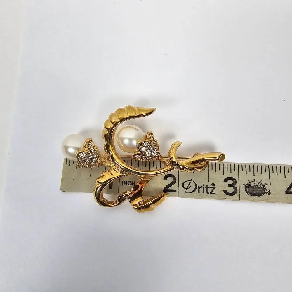 Vtg Monet Gold Tone Faux Pearl Crystal Rhinestone Brooch Flower Floral Statement